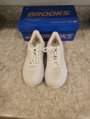 Brooks Ghost 17 Road Running Shoes White/grey Women's Sz 9.5 Gently Used
